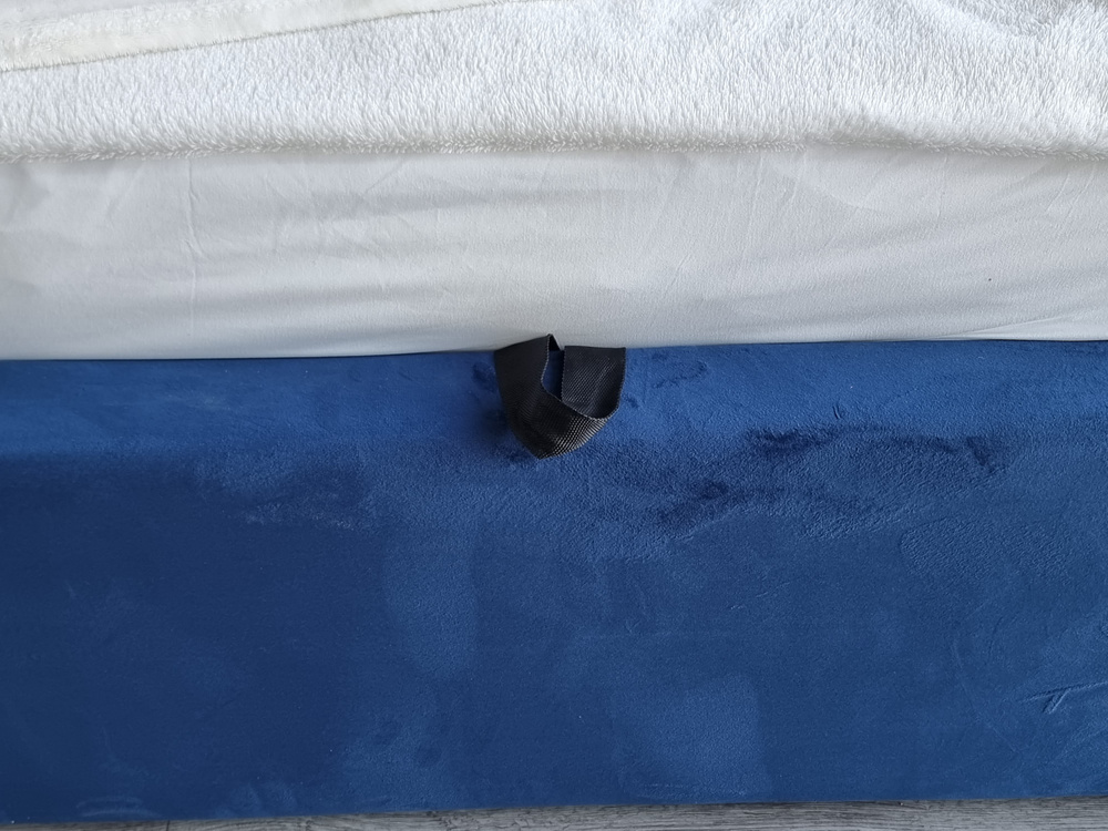 Marineblaues Traumschlafzimmer - Girona Bett 140x200 mit Bettzeugcontainer